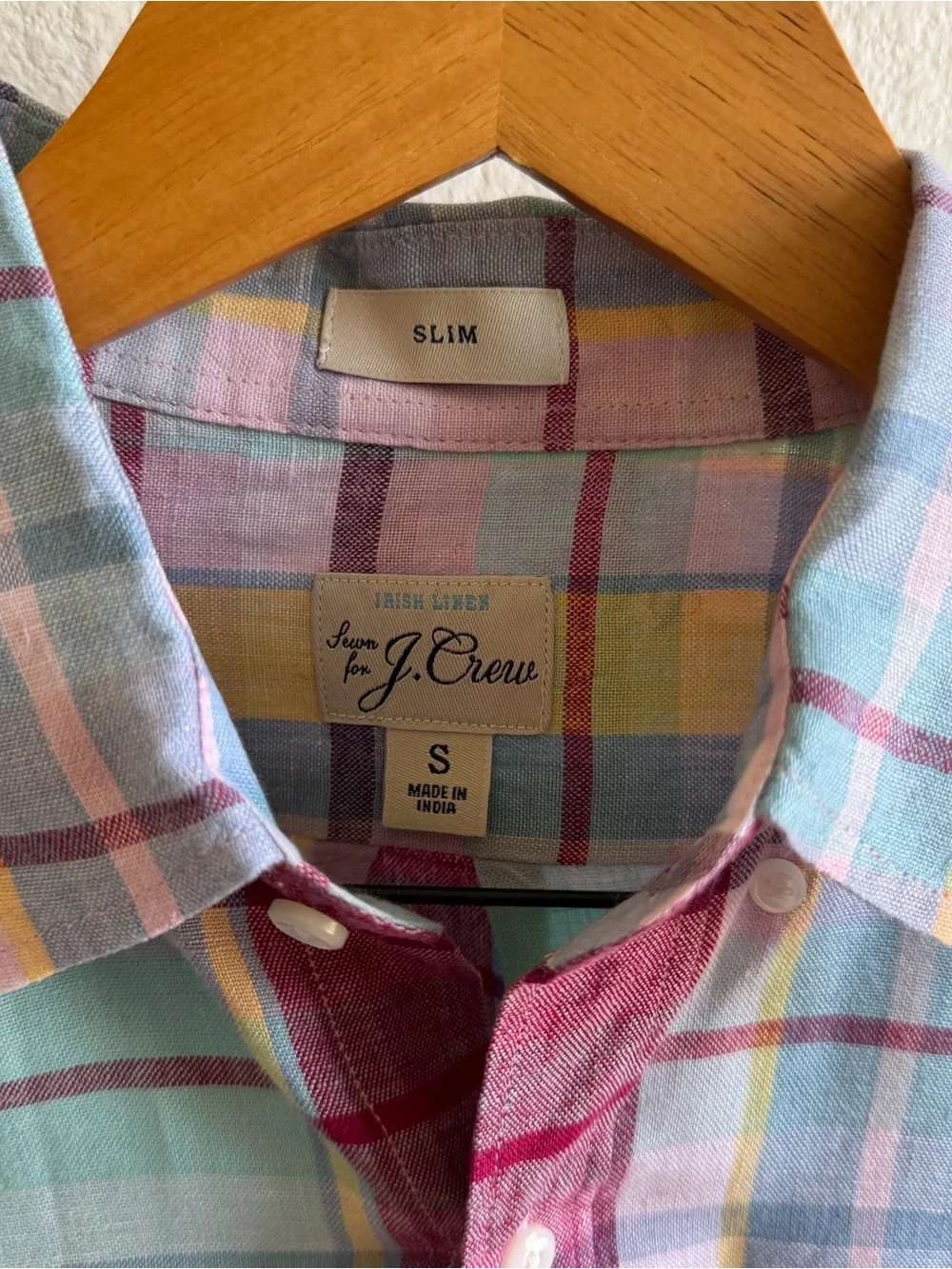 J Crew Men’s slim Irish linen button up - size small